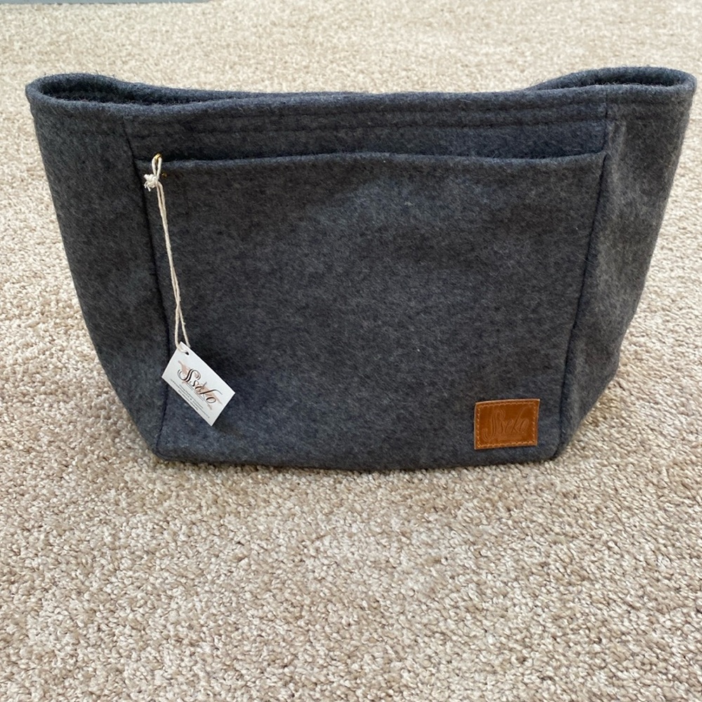 NWT Wool Tote Organizer
